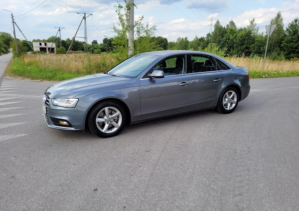 Audi A4 cena 43900 przebieg: 348000, rok produkcji 2012 z Pionki małe 704